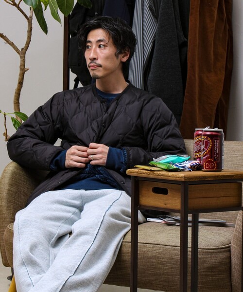 TAION（タイオン）の「【GLOSTER別注】TAION ミリタリー クルーネック ライナージャケット（ダウンジャケット/コート・メンズ・オリーブ/ブラック/モカ/ダークネイビー・M/L/XL）」の5枚目の写真