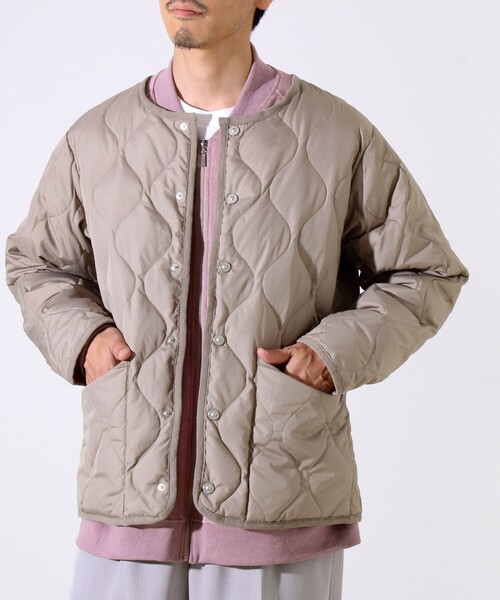 TAION（タイオン）の「【GLOSTER別注】TAION ミリタリー クルーネック ライナージャケット（ダウンジャケット/コート・メンズ・オリーブ/ブラック/モカ/ダークネイビー・M/L/XL）」の21枚目の写真