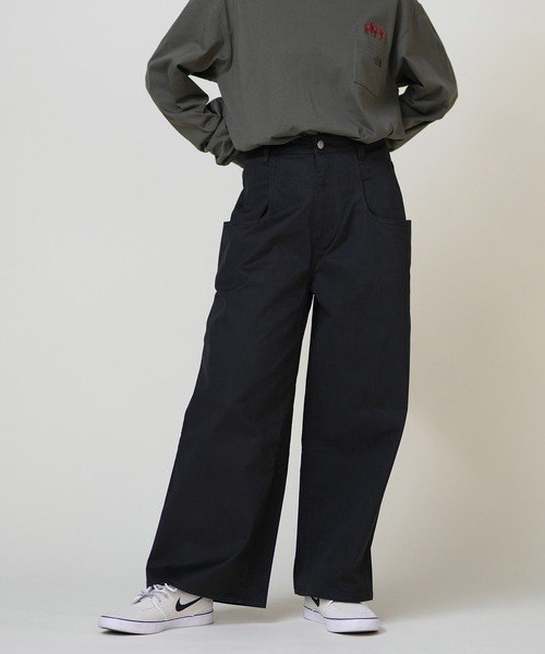 RIKKA FEMME(リッカファーム)の「ビッグポケットチノパンツ(チノパンツ・レディース・ブラック・マルチサイズ)」の2枚目の写真