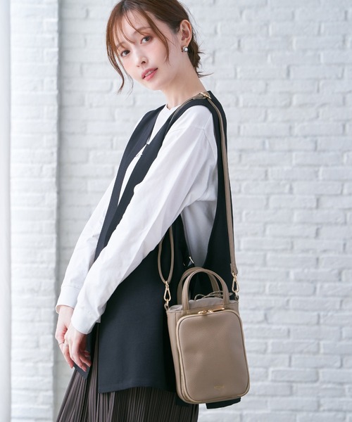 ikka（イッカ）の「合皮2WAYミニショルダーバッグ（ショルダーバッグ・レディース・ブラック/オフホワイト/ダークベージュ・FREE）」の7枚目の写真