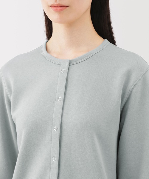 無印良品（ムジルシリョウヒン）の「婦人　裏毛スウェットカーディガン（カーディガン/ボレロ・レディース・ライトブルー/ブラック/チャコールグレー/オフホワイト・L/M/S/XL）」の10枚目の写真