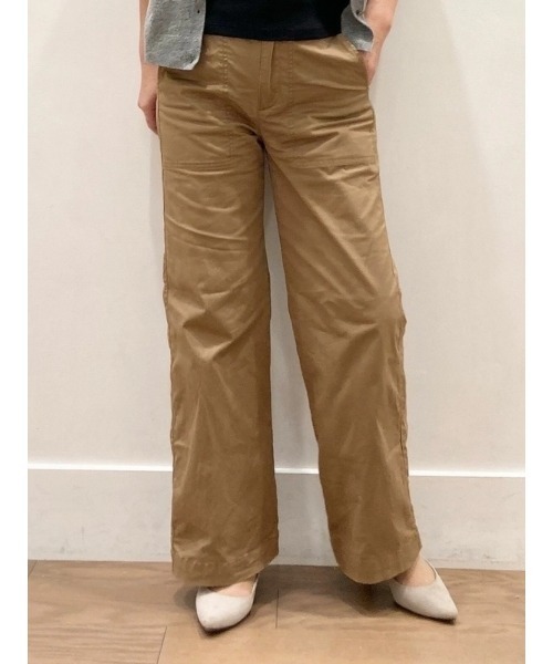 GAP(ギャップ)の「ハイライズ プリント イージーウエスト ワイド カーキパンツ(チノパンツ・レディース・ベージュ/ブラック・XS/S/XXS/M/L)」の10枚目の写真