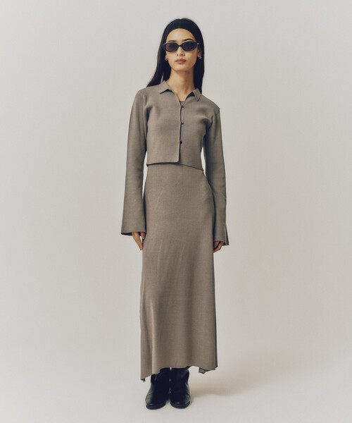 Firsthand（ファーストハンド）の「Firsthand/ファーストハンド 機能性素材 シルク入り ニットアンサンブルワンピース / 抗ピル / マシンウォッシャブル（ワンピース・レディース・ブラック/グレー・ﾌﾘ-）」の3枚目の写真