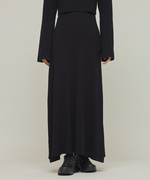 Firsthand（ファーストハンド）の「Firsthand/ファーストハンド 機能性素材 シルク入り ニットアンサンブルワンピース / 抗ピル / マシンウォッシャブル（ワンピース・レディース・ブラック/グレー・ﾌﾘ-）」の17枚目の写真