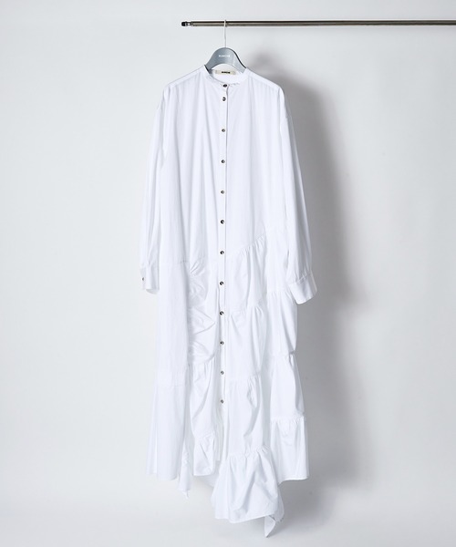 RUMCHE(ラムシェ)の「Typewriter Gathered Dress / タイプライターギャザードレス(ワンピース・レディース・ホワイト/ブラック・FREE)」の3枚目の写真