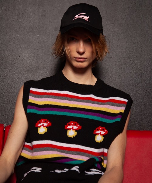 MSGM(エムエスジーエム)の「「FOLLOW THE RABBIT&MUSHROOM」マルチジャガードニットベスト(ニット/セーター・メンズ・ブラック・M)」の6枚目の写真