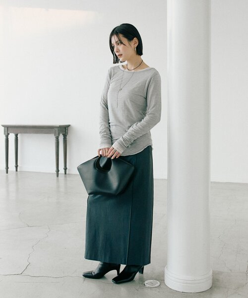 RIVE DROITE（リヴドロワ）の「【洗練された印象に】ヒールショートブーツ（ブーツ・レディース・ベージュ/ブラック/ダークブラウン・MEDIUM/SMALL/LARGE）」の8枚目の写真