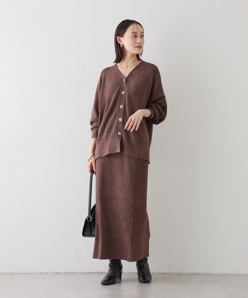 RIVE DROITE（リヴドロワ）の「【洗練された印象に】ヒールショートブーツ（ブーツ・レディース・ベージュ/ブラック/ダークブラウン・MEDIUM/SMALL/LARGE）」の11枚目の写真