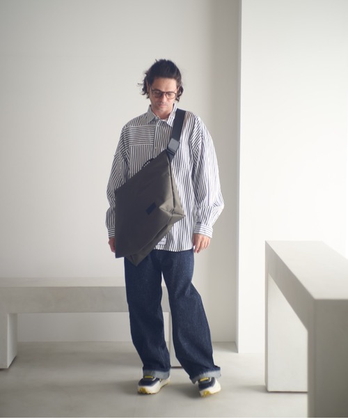 ADAM PATEK(アダムパテック)の「ADAMPATEK/water repellent shoulder big bag 2nd/撥水ショルダービッグバッグ/AP2519045(ショルダーバッグ・レディース・ブラック/ネイビー/カーキ/グレー系・FREE)」の13枚目の写真