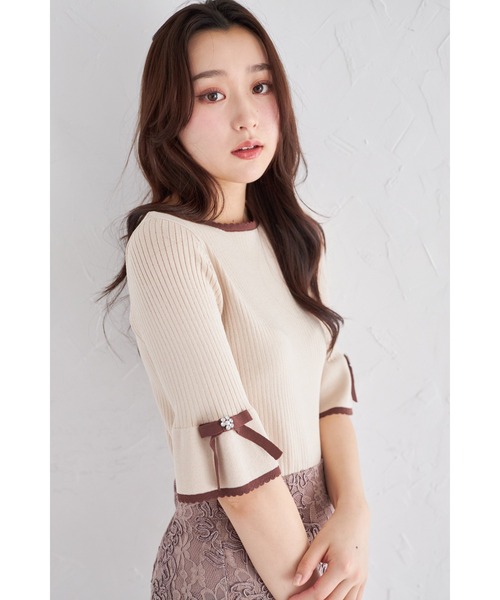 tocco closet(トッコ クローゼット)の「リボン付きスカラップバイカラーニットプルオーバー(ニット/セーター・レディース・オフホワイト/グレー/ベージュ・M)」の3枚目の写真