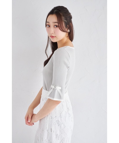 tocco closet(トッコ クローゼット)の「リボン付きスカラップバイカラーニットプルオーバー(ニット/セーター・レディース・オフホワイト/グレー/ベージュ・M)」の14枚目の写真