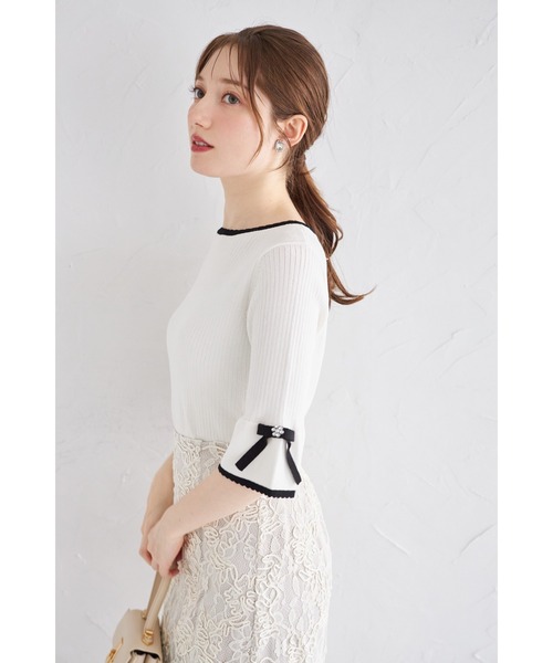 tocco closet(トッコ クローゼット)の「リボン付きスカラップバイカラーニットプルオーバー(ニット/セーター・レディース・オフホワイト/グレー/ベージュ・M)」の8枚目の写真