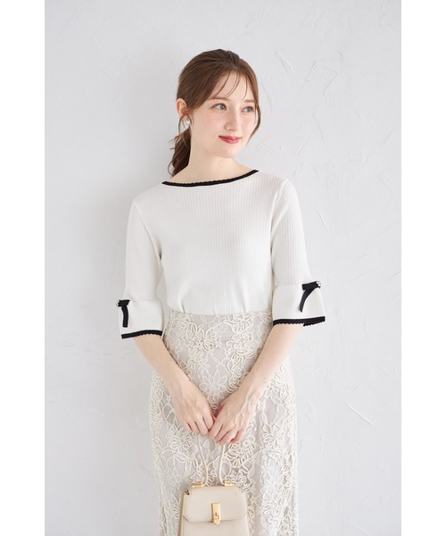 tocco closet(トッコ クローゼット)の「リボン付きスカラップバイカラーニットプルオーバー(ニット/セーター・レディース・オフホワイト/グレー/ベージュ・M)」の7枚目の写真