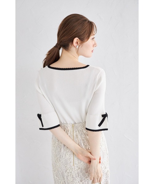 tocco closet(トッコ クローゼット)の「リボン付きスカラップバイカラーニットプルオーバー(ニット/セーター・レディース・オフホワイト/グレー/ベージュ・M)」の10枚目の写真
