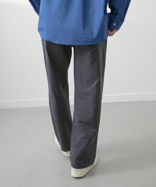 ITEMS URBANRESEARCH（アイテムズ アーバンリサーチ）の「ペーパータッチイージーパンツ（その他パンツ・メンズ・グレー/カーキ/ブラック・MEDIUM/LARGE）」の7枚目の写真