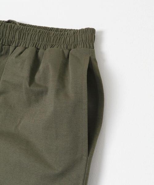 ITEMS URBANRESEARCH（アイテムズ アーバンリサーチ）の「ペーパータッチイージーパンツ（その他パンツ・メンズ・グレー/カーキ/ブラック・MEDIUM/LARGE）」の20枚目の写真