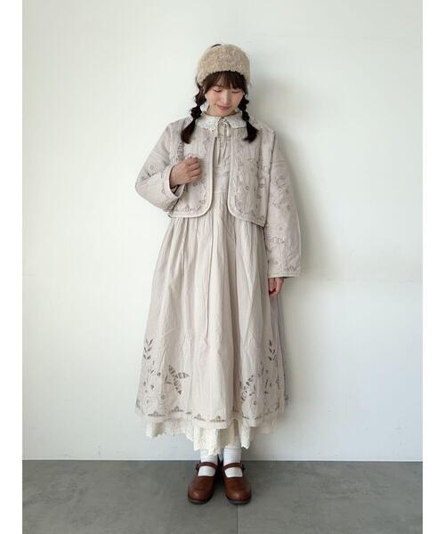 セール】【WEB限定 Sサイズ】カットワーク刺繍前後着ノースリ