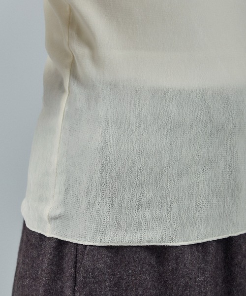 SALON adam et rope'(サロン アダム エ ロペ)の「【WEB限定】リュクスベロアハイネックプルオーバー 2(Tシャツ/カットソー・レディース・ブラック/オフホワイト・FREE)」の18枚目の写真
