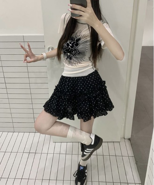 shyam inspiration(シャムインスピレーション)の「ドットティアードギャザースカート(スカート・レディース・レッド/ブラック・M/S)」の5枚目の写真