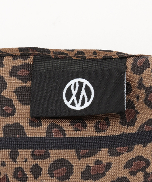 plage（プラージュ）の「LESCARF / レスカーフ 50X50 LEO スカーフ（バンダナ/スカーフ・レディース・ブラウン・FREE）」の4枚目の写真