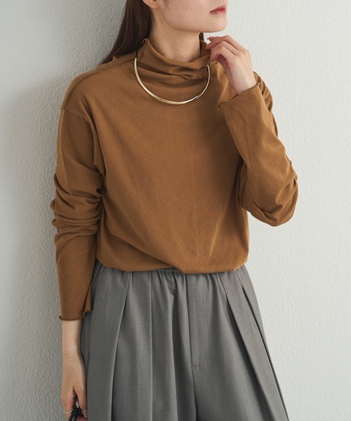 PUAL CE CIN（ピュアルセシン）の「コットンシアーハイネックカットソー（Tシャツ/カットソー・レディース・ベージュ系/オレンジ系/ブラック/オフホワイト・FREE）」の3枚目の写真