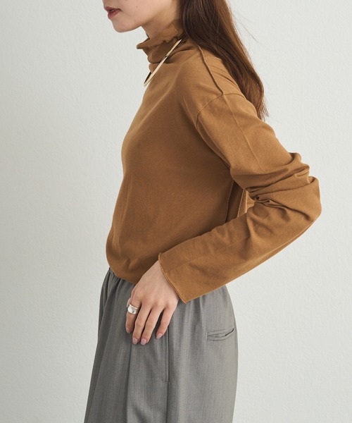 PUAL CE CIN（ピュアルセシン）の「コットンシアーハイネックカットソー（Tシャツ/カットソー・レディース・ベージュ系/オレンジ系/ブラック/オフホワイト・FREE）」の21枚目の写真