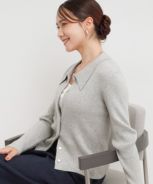 DRESKIP（ドレスキップ）の「カジュアルながらも上品な 襟付きリブニット（ニット/セーター・レディース・ブラック/グレー/ダークブラウン/レンガ・04/01/02/03）」の2枚目の写真