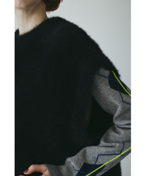 HeRIN.CYE(ヘリンドットサイ)の「Shaggy knit vest シャギーニットベスト(ニット/セーター・レディース・ライトイエロー/ライトブルー/ブラック/オフホワイト・FREE)」の21枚目の写真