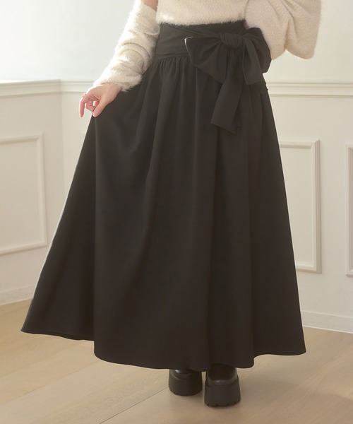 Ambre Neige(アンブルネージュ)の「Ribbon flare volume skirt / リボンフレアボリュームスカート(スカート・レディース・ブラウン系その他/ブラック・FREE)」の1枚目の写真