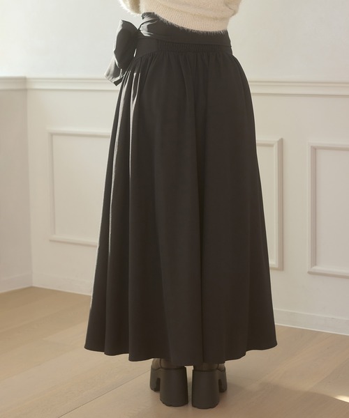 Ambre Neige(アンブルネージュ)の「Ribbon flare volume skirt / リボンフレアボリュームスカート(スカート・レディース・ブラウン系その他/ブラック・FREE)」の6枚目の写真