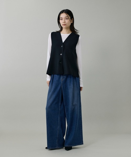 INED（イネド）の「コーコランモダールテレコ クルーネックカットソー（Tシャツ/カットソー・レディース・ブラック/オフホワイト/グレー・9号/11号）」の4枚目の写真