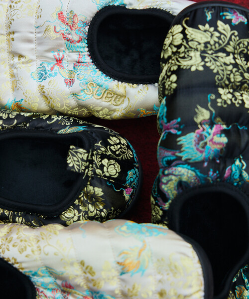 SUBU(スブ)の「SUBU/スブ SUBU DOTS VAMP CHINA DRESS(サンダル・メンズ・ブラック/ホワイト・1/2)」の5枚目の写真