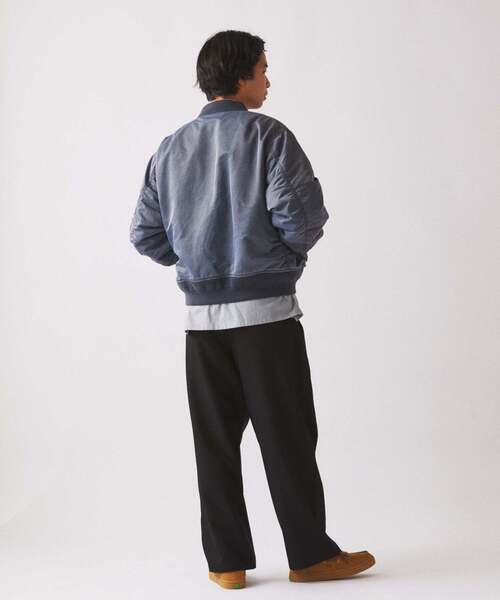 JOURNAL STANDARD relume(ジャーナルスタンダード レリューム)の「ガーメントダイ ボンバー ジャケット(MA-1・メンズ・オリーブ/ダークブルー/ブラック系その他・LARGE/MEDIUM)」の4枚目の写真