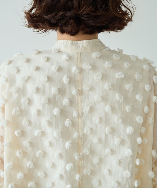 yuni(ユニ )の「△コットンナイロン dotジャカード wide シャツ(シャツ/ブラウス・レディース・キナリ/ブラック・FREE)」の3枚目の写真