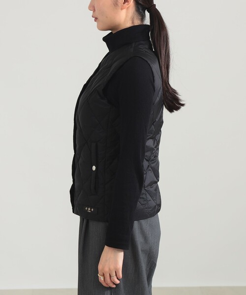 TATRAS（タトラス）の「【WEB限定】TATRAS / KAVALA ダウンベスト（ダウンベスト・レディース・ライトグレー/ブラック・1/2）」の14枚目の写真