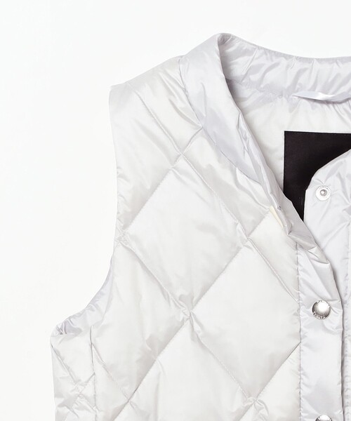 TATRAS（タトラス）の「【WEB限定】TATRAS / KAVALA ダウンベスト（ダウンベスト・レディース・ライトグレー/ブラック・1/2）」の22枚目の写真