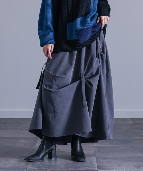kOhAKU（コハク）の「『変形フレアスカート』（スカート・レディース・チャコール/ブラック・FREE）」の12枚目の写真