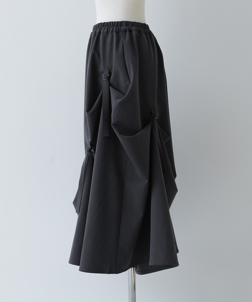 kOhAKU（コハク）の「『変形フレアスカート』（スカート・レディース・チャコール/ブラック・FREE）」の21枚目の写真