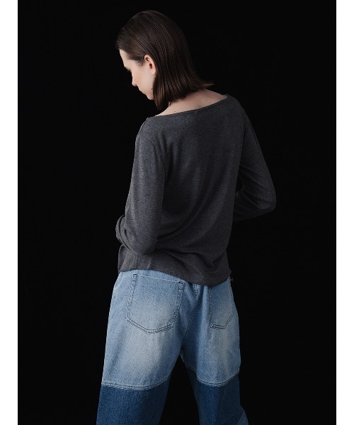 ELCHELE(エルチェレ)の「MELLOW BtoF BOAT NECK TOP(Tシャツ/カットソー・レディース・ライトブルー/オフホワイト/グレー・FREE)」の5枚目の写真