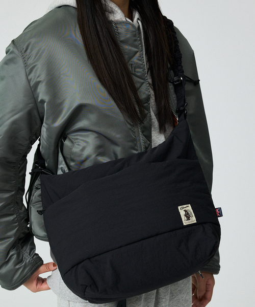 COBMASTER（コブマスター）の「【COBMASTER/コブマスター】PADDED-MUFFIN SEAGUL SHOULDER/パデットバッグ/ユニセックス【WEB限定】（ショルダーバッグ・メンズ・ブルー/ブラック/オレンジ/イエロー/ライトベージュ・フリー）」の2枚目の写真
