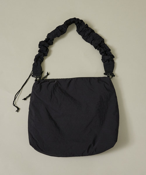 COBMASTER（コブマスター）の「【COBMASTER/コブマスター】PADDED-MUFFIN SEAGUL SHOULDER/パデットバッグ/ユニセックス【WEB限定】（ショルダーバッグ・メンズ・ブルー/ブラック/オレンジ/イエロー/ライトベージュ・フリー）」の15枚目の写真