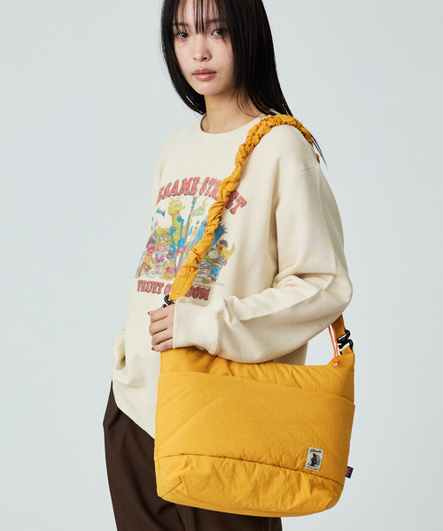 COBMASTER（コブマスター）の「【COBMASTER/コブマスター】PADDED-MUFFIN SEAGUL SHOULDER/パデットバッグ/ユニセックス【WEB限定】（ショルダーバッグ・メンズ・ブルー/ブラック/オレンジ/イエロー/ライトベージュ・フリー）」の6枚目の写真