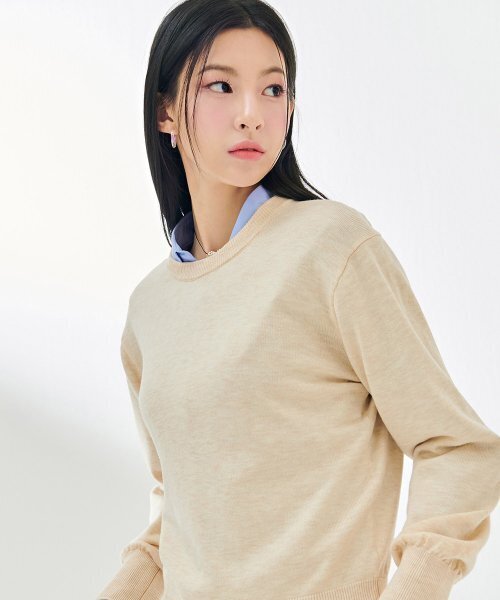 CHASECULT（チェイスカルト）の「レディースバルーンスリーブラウンドセーター-DARG5261B05（ニット/セーター・レディース・オートミール・85/90）」の2枚目の写真