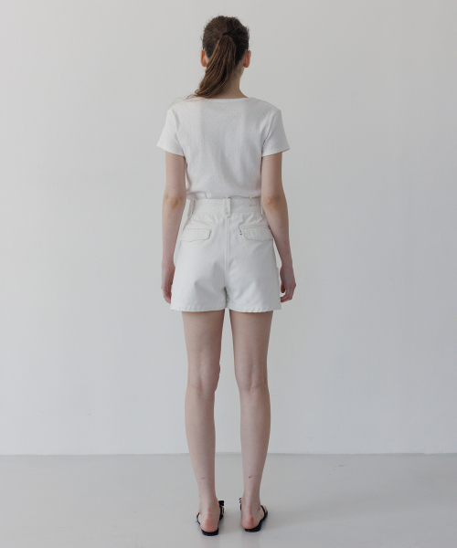 TTUDEMENT(トュードメント)の「PINTUCK SHORTS WHITE(その他パンツ・レディース・その他・SMALL/MEDIUM)」の5枚目の写真