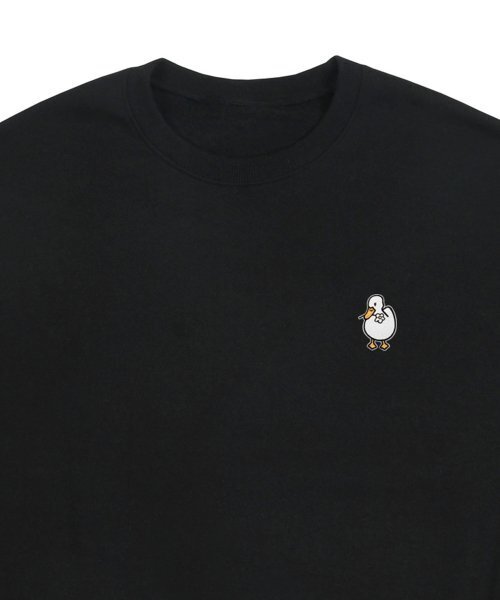 GRAVER（グレーバー）の「[UNISEX]ダックフラワー刺繍スマイルマンツーマン_ブラック（スウェット・レディース・ブラック・LARGE/MEDIUM/SMALL）」の3枚目の写真