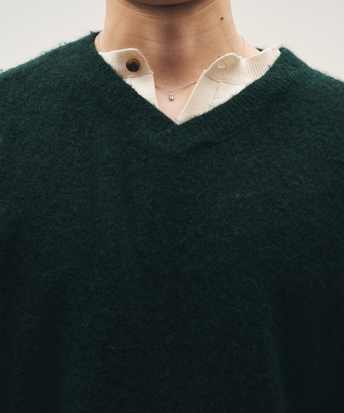 Adoon plain(アドーンプレーン)の「SHALLOW V-NECK WOOL BLEND MELANG KNIT / 浅Vネックウールブレンドメランジニット(ニット/セーター・メンズ・グリーン/ブラウン/ブルー/チャコールグレー・MEDIUM/LARGE)」の15枚目の写真