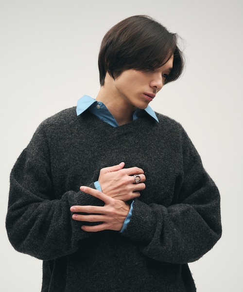 Adoon plain(アドーンプレーン)の「SHALLOW V-NECK WOOL BLEND MELANG KNIT / 浅Vネックウールブレンドメランジニット(ニット/セーター・メンズ・グリーン/ブラウン/ブルー/チャコールグレー・MEDIUM/LARGE)」の17枚目の写真