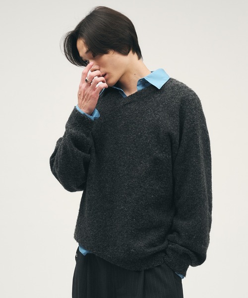 Adoon plain(アドーンプレーン)の「SHALLOW V-NECK WOOL BLEND MELANG KNIT / 浅Vネックウールブレンドメランジニット(ニット/セーター・メンズ・グリーン/ブラウン/ブルー/チャコールグレー・MEDIUM/LARGE)」の18枚目の写真