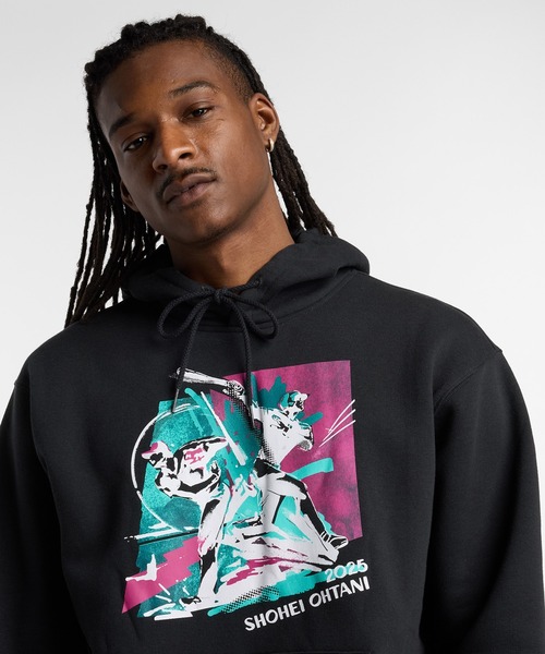 NEW BALANCE(ニューバランス)の「大谷翔平 グラフィックフーディ”Two Swords”(パーカー・メンズ・ブラック/グレー・SMALL/MEDIUM/LARGE/X-LARGE/XX-LARGE)」の5枚目の写真