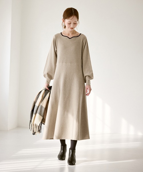 ROPE' PICNIC（ロペピクニック）の「ハートネックニットワンピース（ワンピース・レディース・ベージュ/ブラック・S/M）」の9枚目の写真